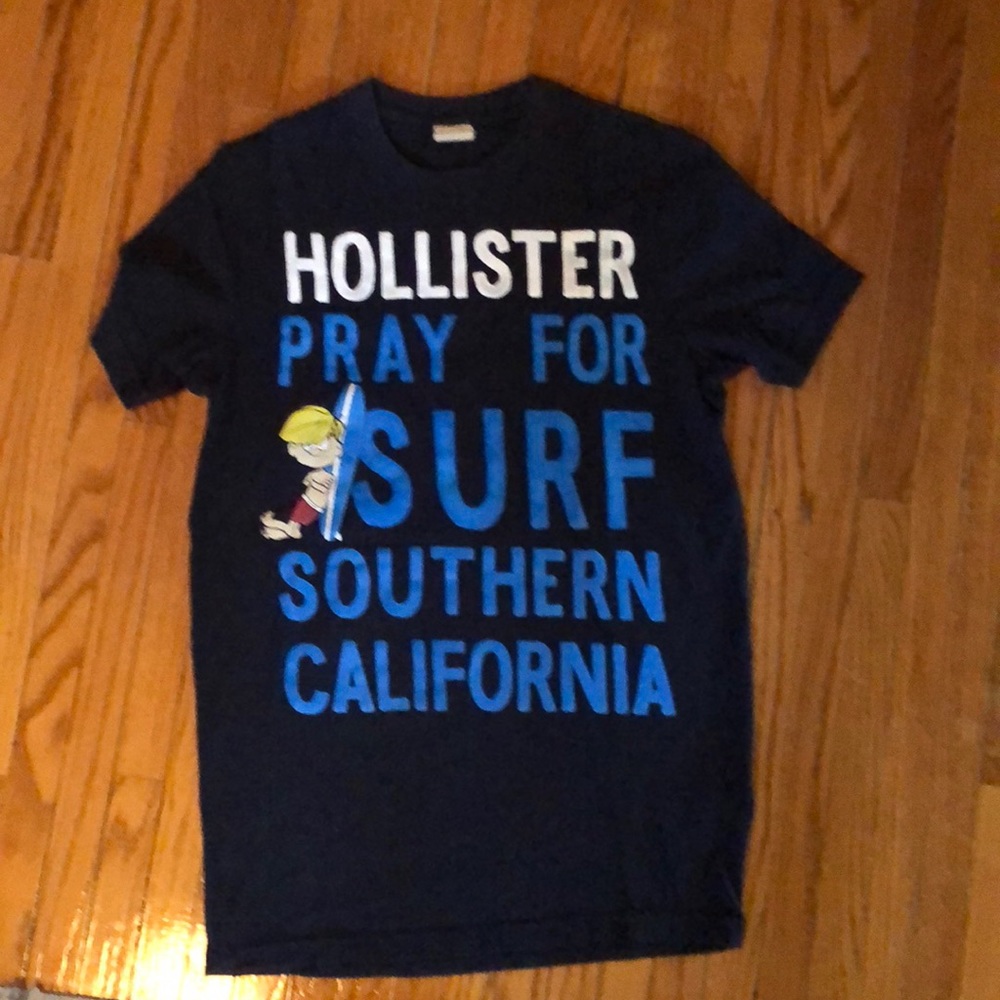 Hollister Tee